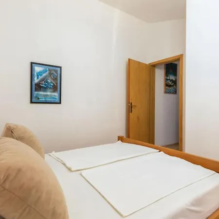 Manda - One Bedroom With Terrace A4 * Fažana