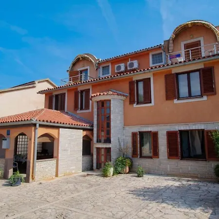 Appartement Manda - One Bedroom With Terrace A4